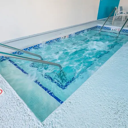 Villa Baywatch Renovated, Unobstructed Oceanfront Views! à Myrtle Beach Extérieur photo
