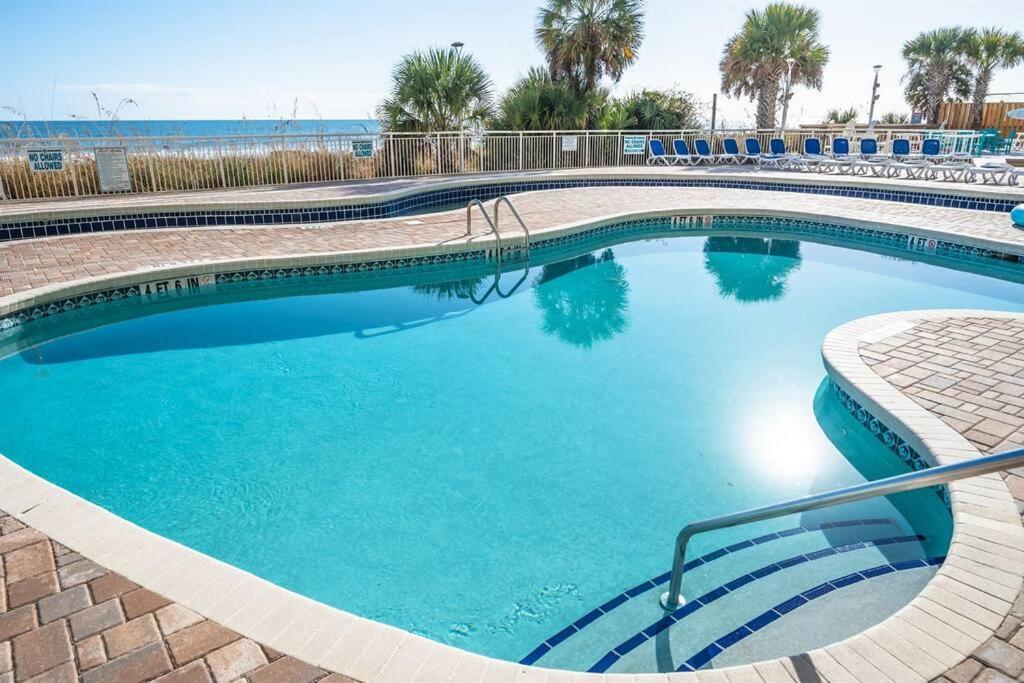 Hébergement de vacances Baywatch Renovated, Unobstructed Oceanfront Views! *