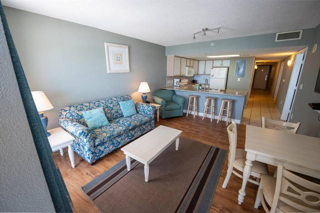 Baywatch Renovated, Unobstructed Oceanfront Views! Hébergement de vacances Myrtle Beach