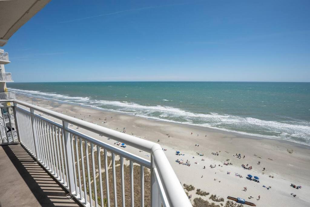 Hébergement de vacances Baywatch Renovated, Unobstructed Oceanfront Views! *