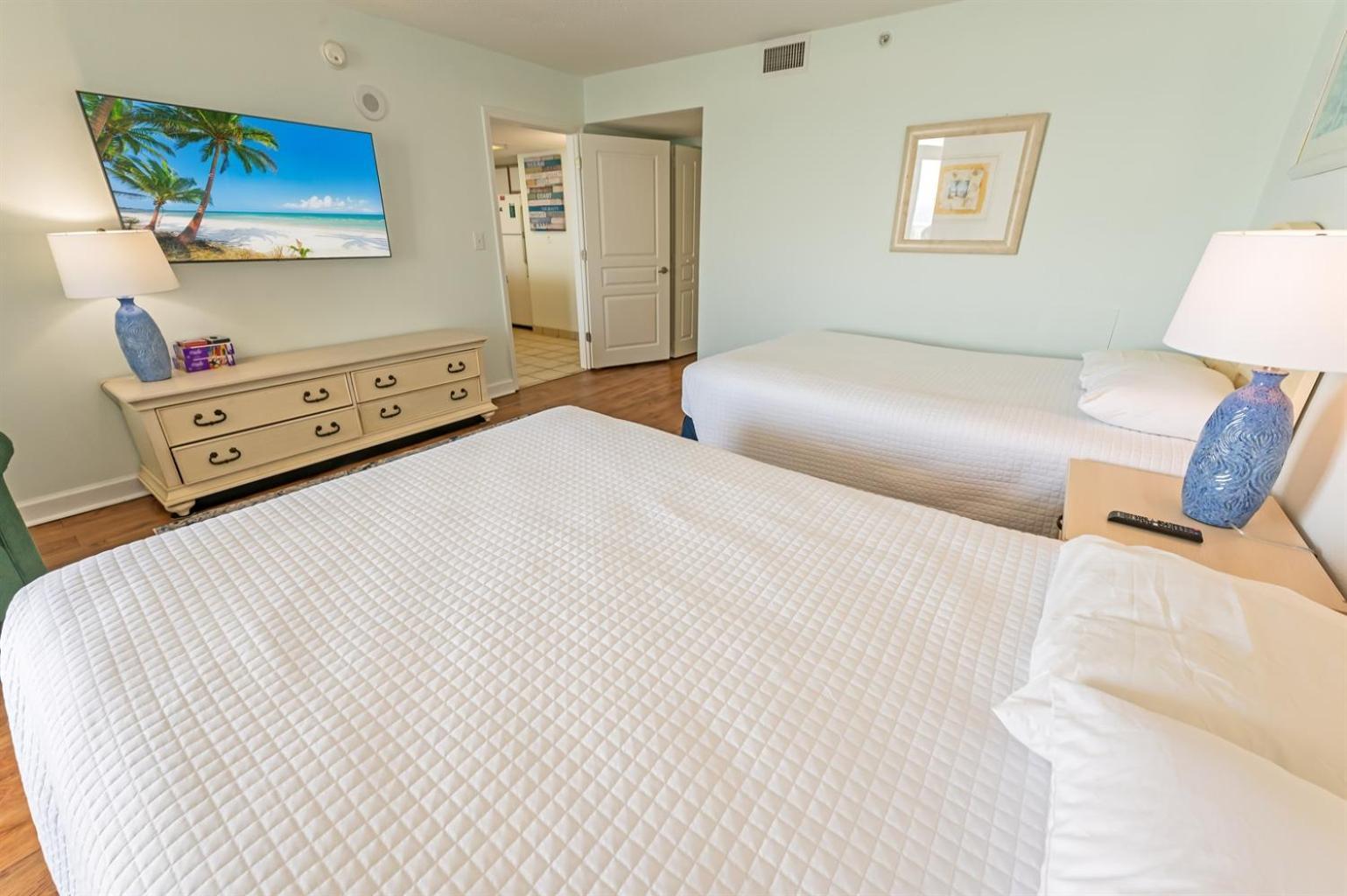 Baywatch Renovated, Unobstructed Oceanfront Views! Hébergement de vacances *